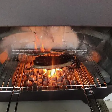 5 Personne Avec Acces Piscine Jacuzzi Disponibilite Saisonniere New Management !