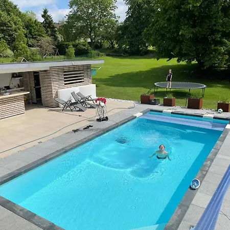 Apartment 5 Personnes Avec Acces Piscine Et Jacuzzi Villers-la-Ville