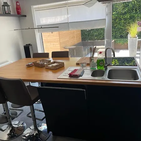 Apartment 5 Personnes Avec Acces Piscine Et Jacuzzi