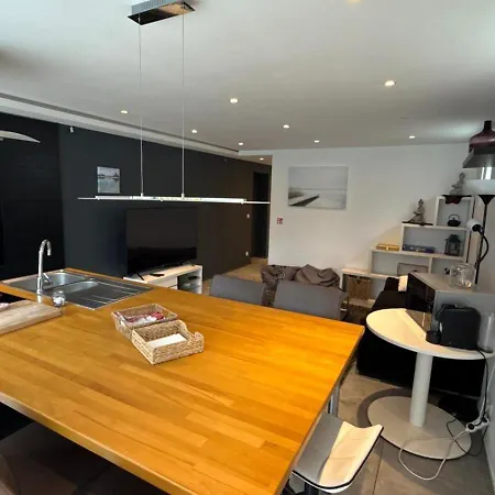 5 Personne Avec Accès Piscine Jacuzzi Disponibilité Saisonnière New Management ! Apartamento