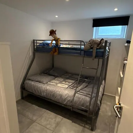 5 Personne Avec Accès Piscine Jacuzzi Disponibilité Saisonnière New Management ! Apartamento Villers-la-Ville