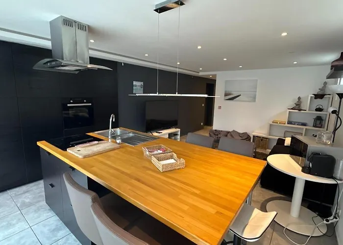 Appartement 5 Personne Avec Accès Piscine Jacuzzi Disponibilité Saisonnière New Management ! Villers-la-Ville